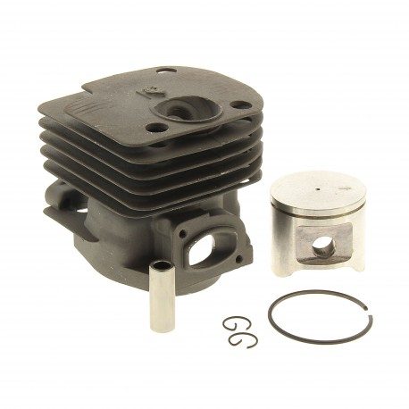 Cylindre piston tronçonneuse Husqvarna 365 - trou d'entré carré Cylindre piston tronçonneuse Husqvarna 365 - trou d'entré carré
